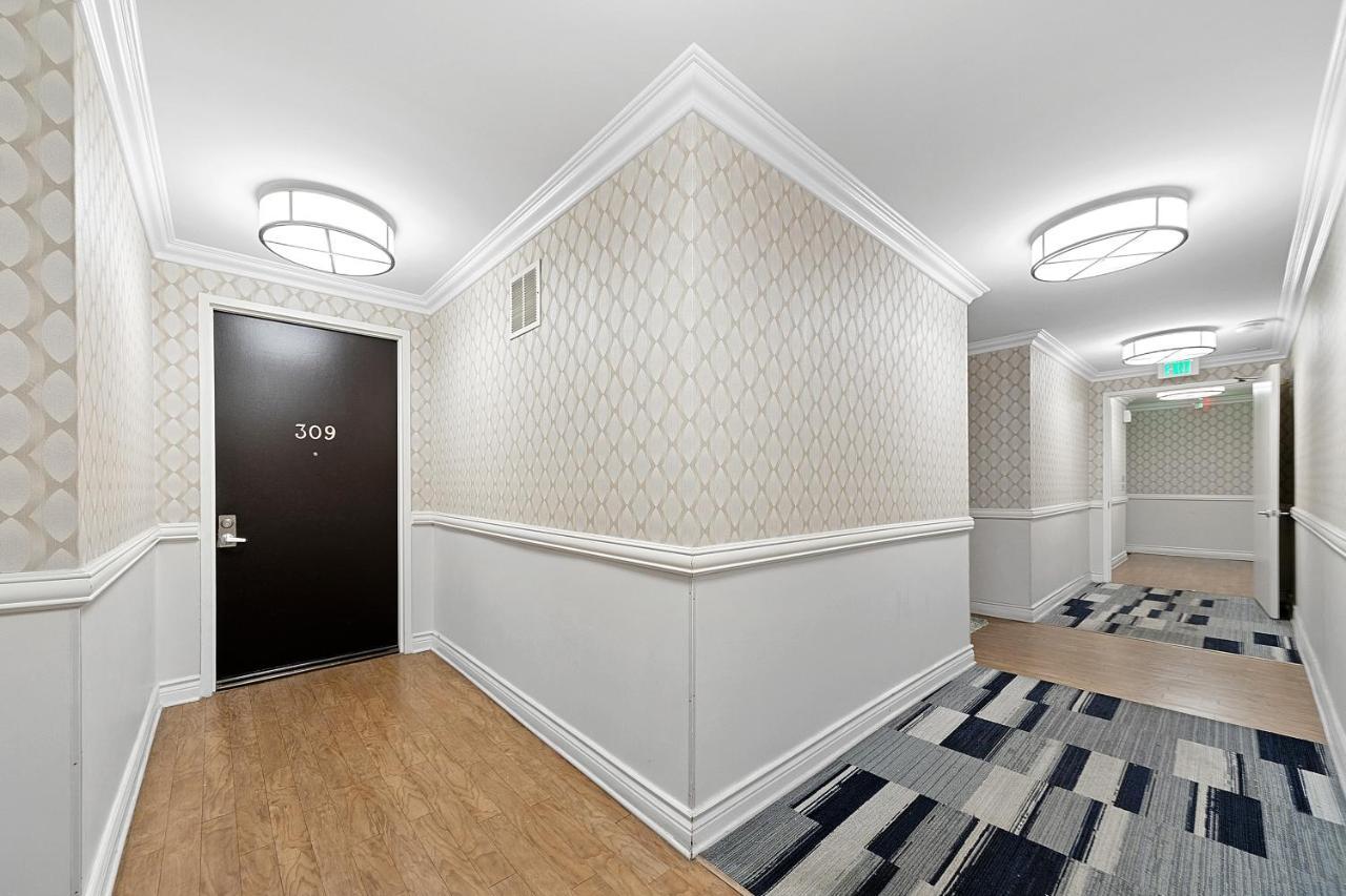 Beverly Hills Chic 2 Bed 2Bath With Patio And Parking 309 Лос-Анджелес Экстерьер фото