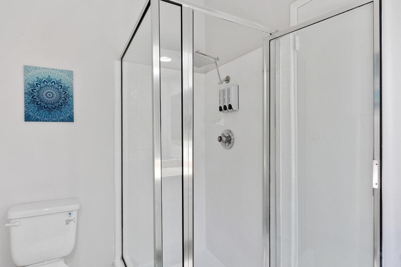 Beverly Hills Chic 2 Bed 2Bath With Patio And Parking 309 Лос-Анджелес Экстерьер фото