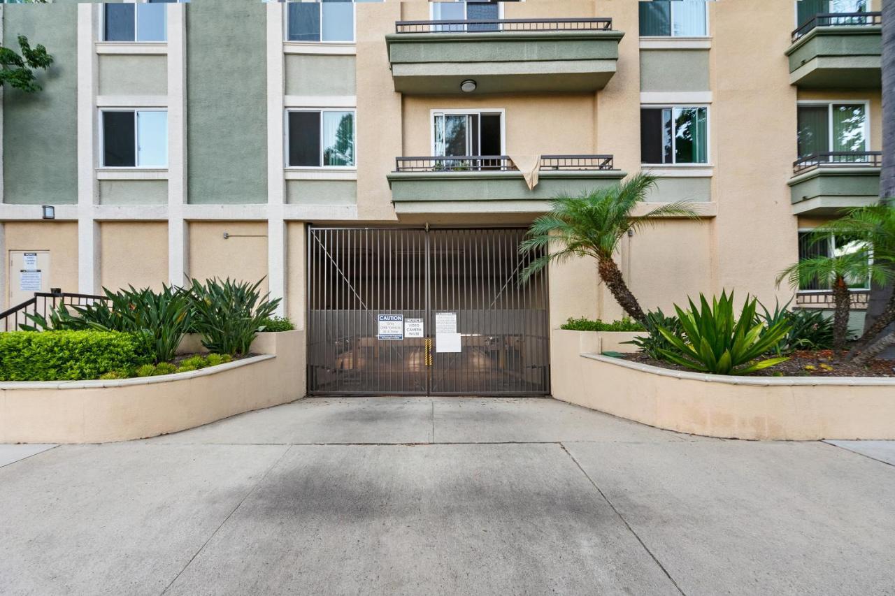 Beverly Hills Chic 2 Bed 2Bath With Patio And Parking 309 Лос-Анджелес Экстерьер фото