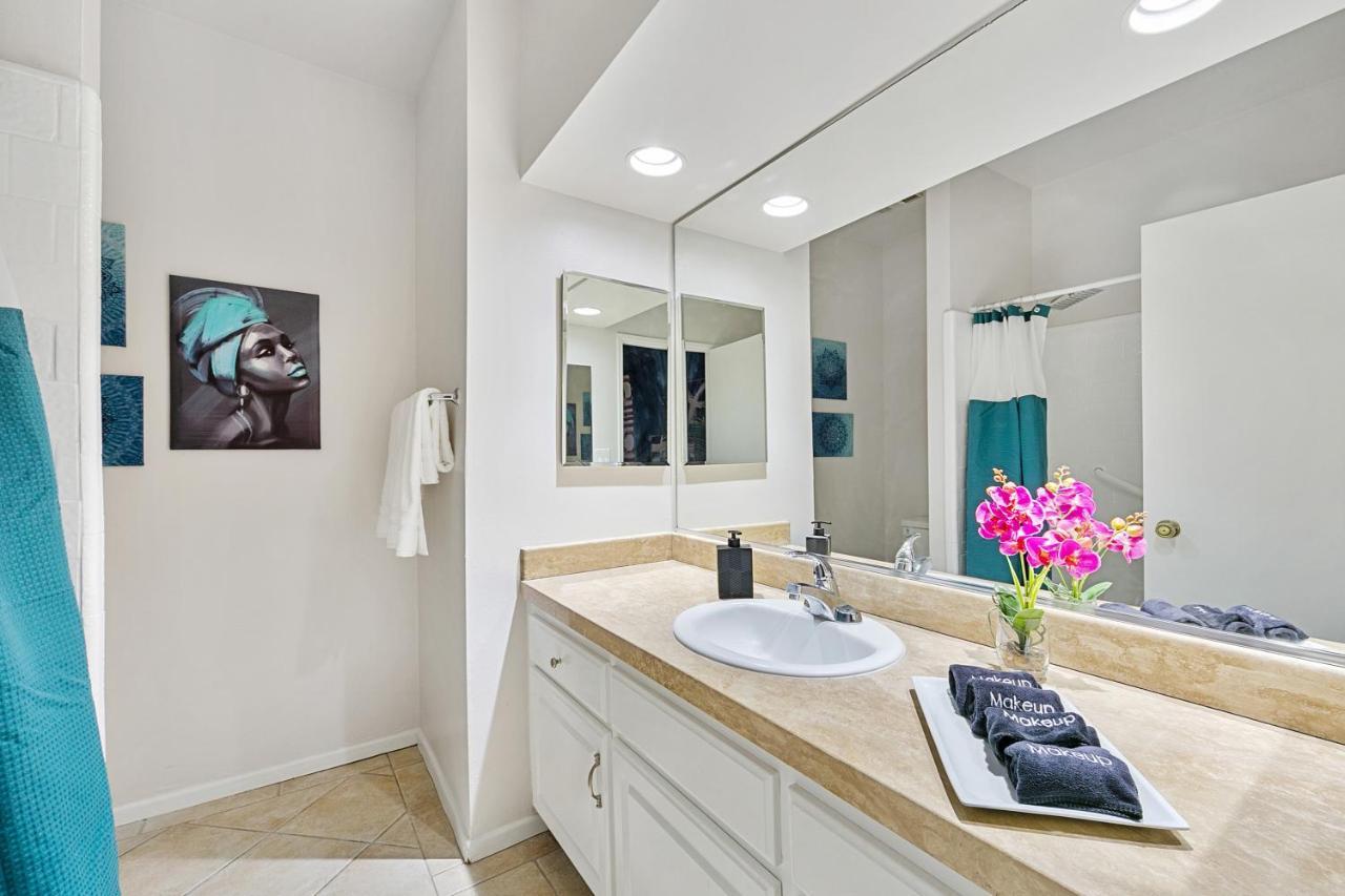 Beverly Hills Chic 2 Bed 2Bath With Patio And Parking 309 Лос-Анджелес Экстерьер фото
