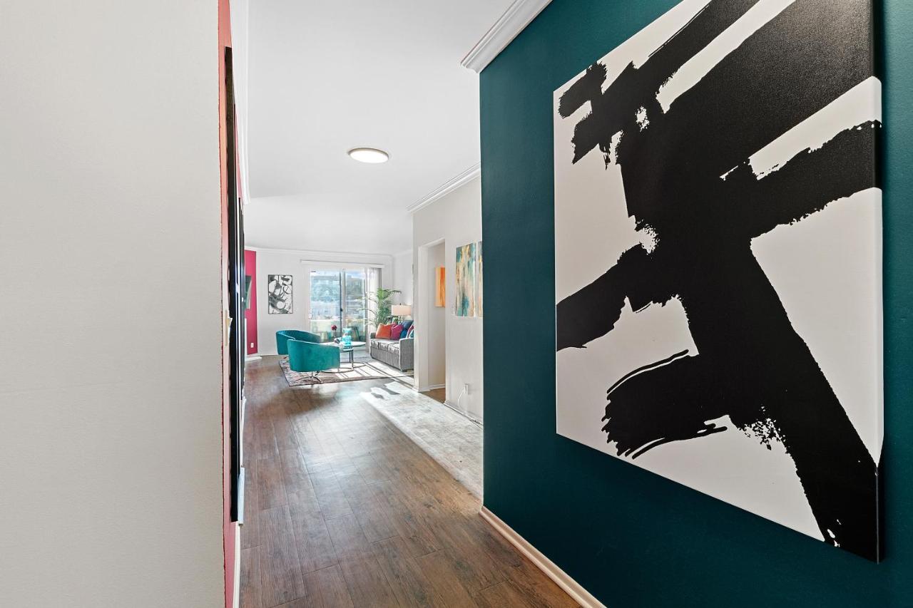 Beverly Hills Chic 2 Bed 2Bath With Patio And Parking 309 Лос-Анджелес Экстерьер фото